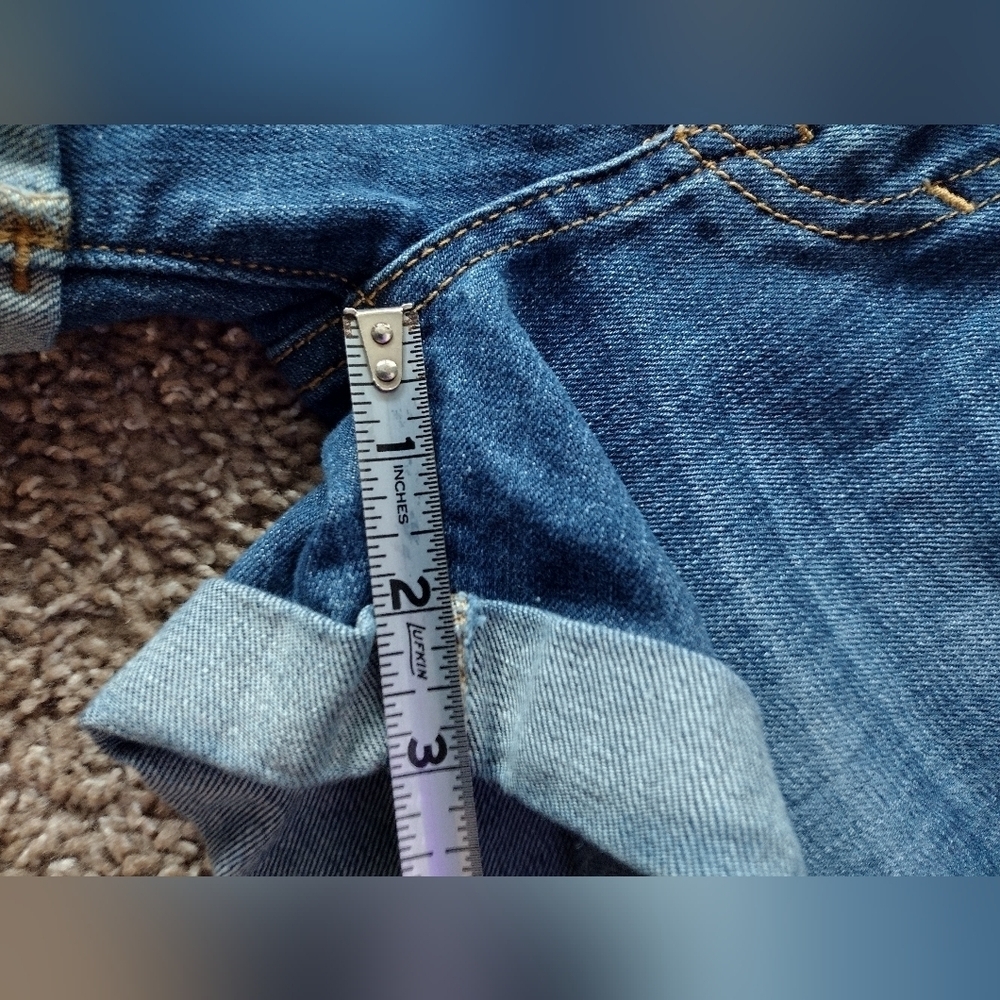 Levi Strauss Denim Roll Cuff Shorts NWOT - Picture 13 of 13